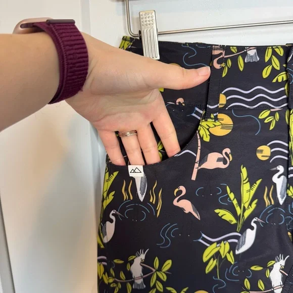 Wild Rye Outdoors Printed Black Mid Rise Sport Bike Shorts Size 0 - Picture 3 of 8